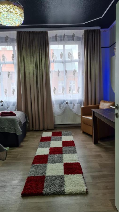 Best-Preis -Gold Suite- Mit Netflix, Self-Check-In, Ebike Ladestation, Fahrradraum, Wlan, Netflix Und Massagesessel - Direkt Am Elberadweg Im Herzen Von Wittenberge Kültér fotó